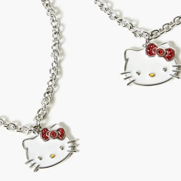 🎀 🎄Hello Kitty Necklace and Bracelet Set 🎀 - Picture 2 of 4
